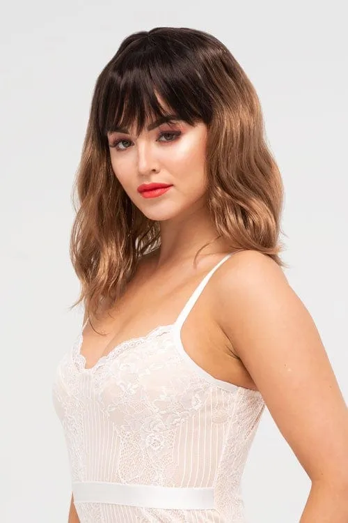 Long wavy bob wig, dark brown blending to light brown: Elodie