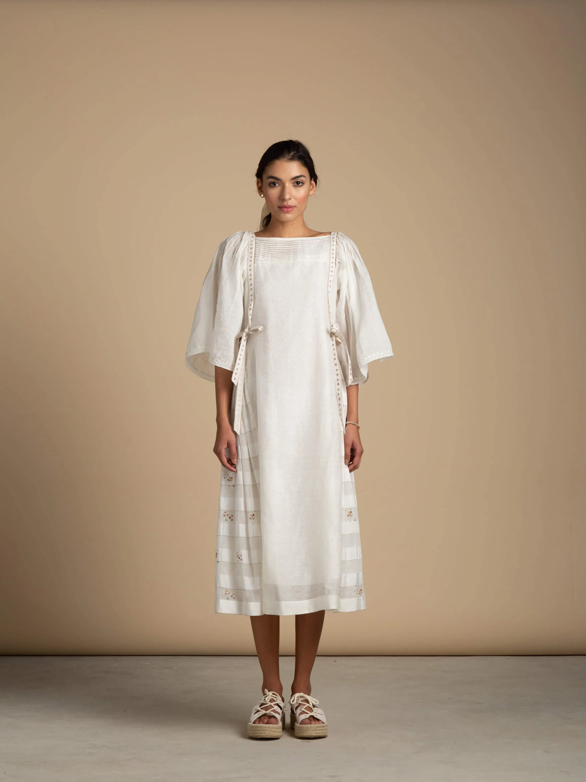 Quaint Days Bow Dress